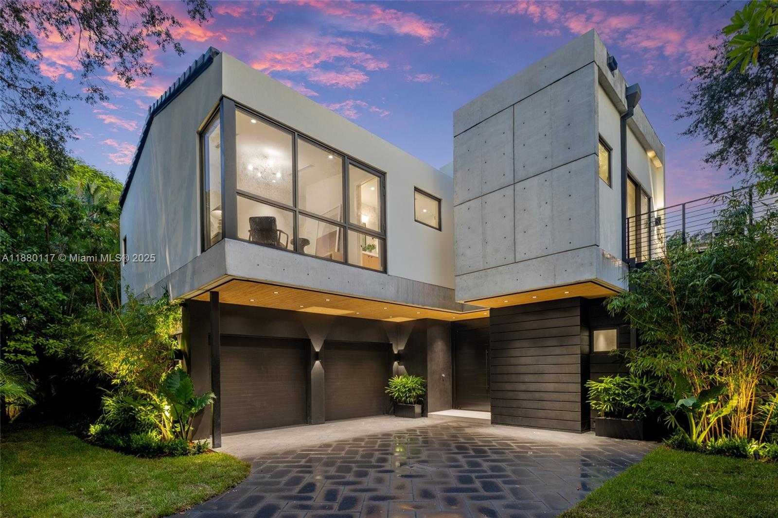 Small Image of 4024 BONITA AVE, Miami Number 2