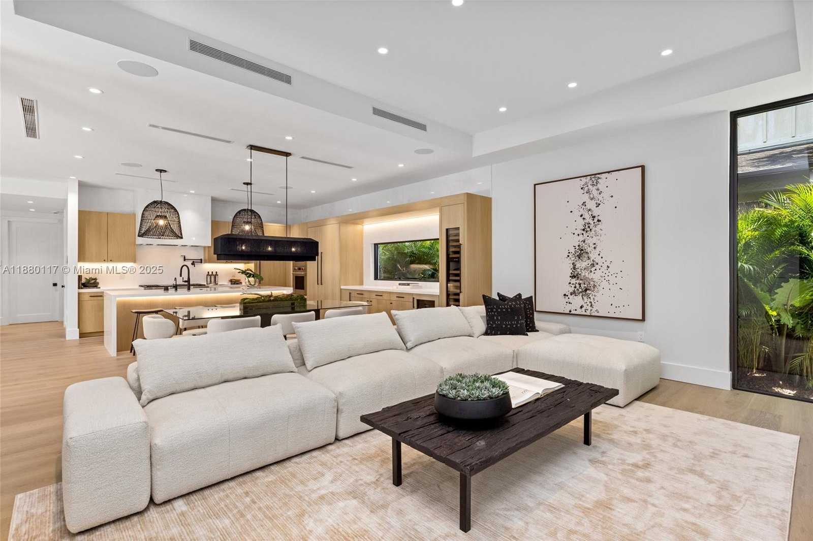 Small Image of 4024 BONITA AVE, Miami Number 26