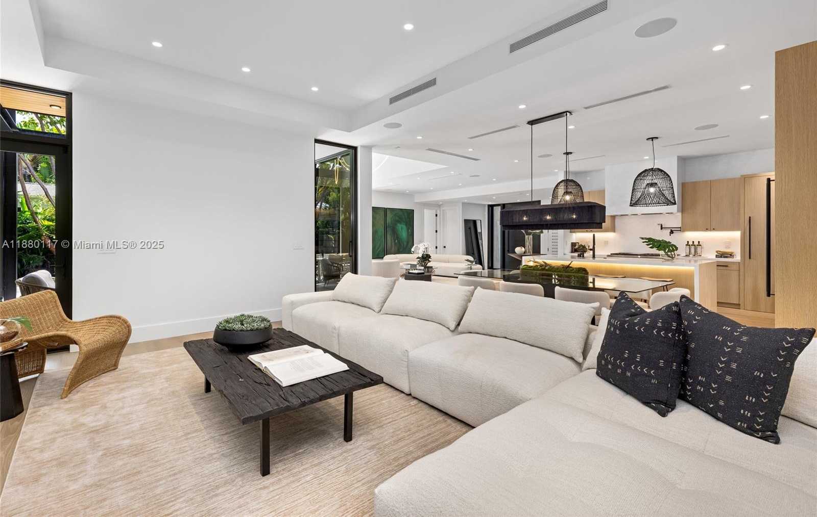 Small Image of 4024 BONITA AVE, Miami Number 27