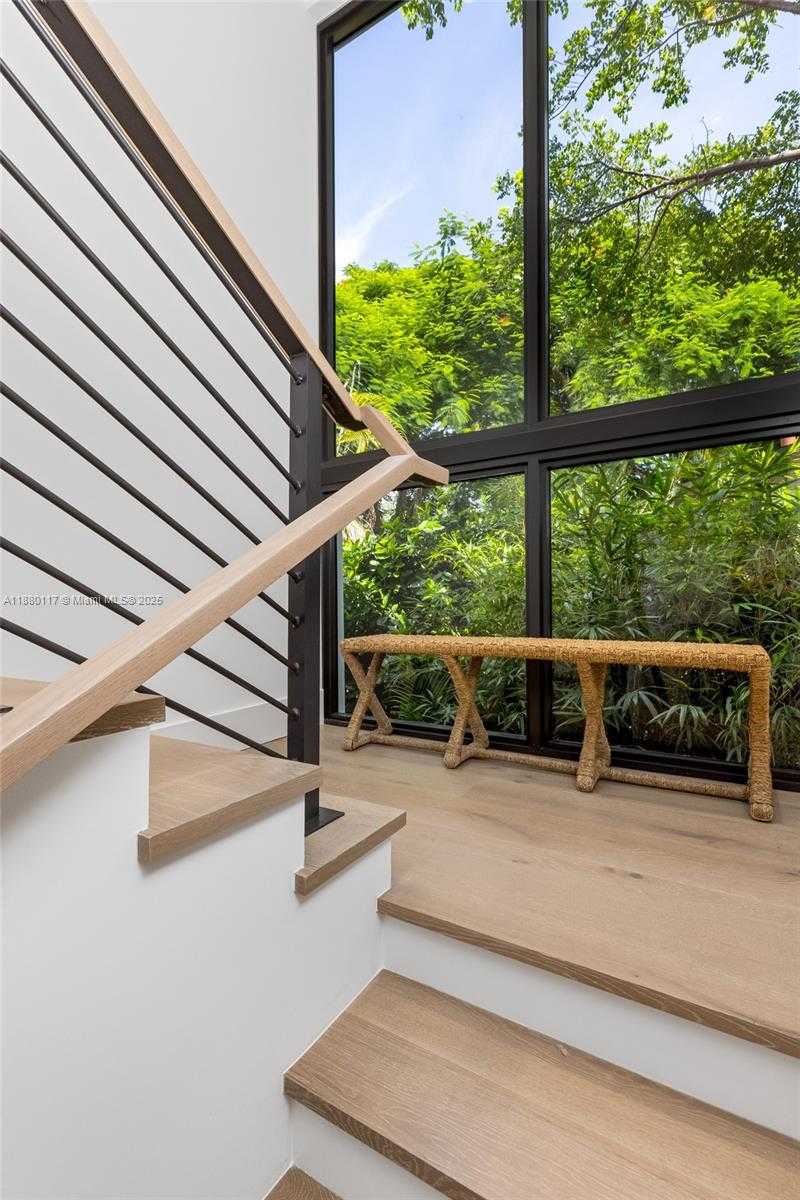 Small Image of 4024 BONITA AVE, Miami Number 43