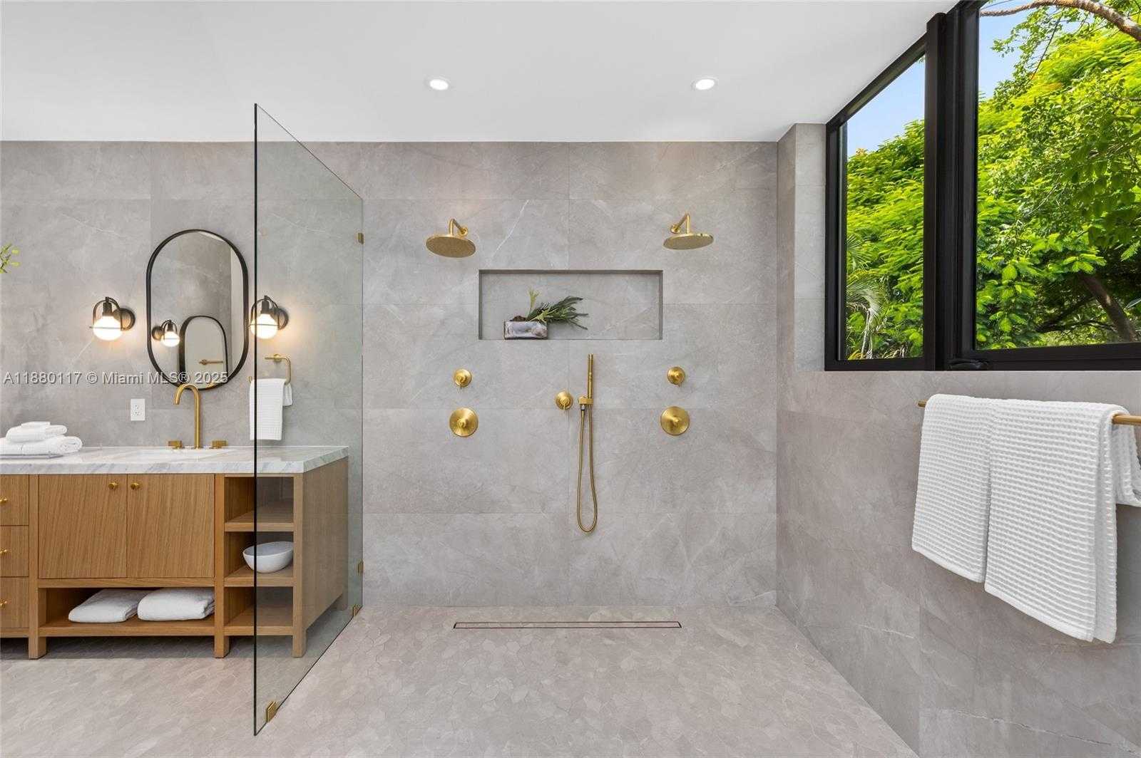 Small Image of 4024 BONITA AVE, Miami Number 52