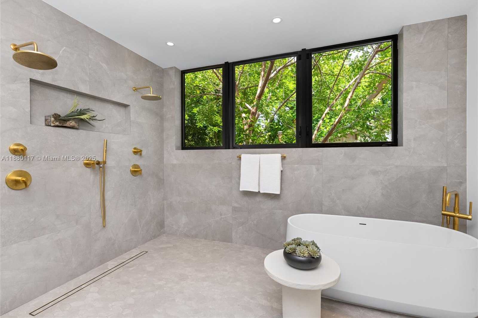 Small Image of 4024 BONITA AVE, Miami Number 54