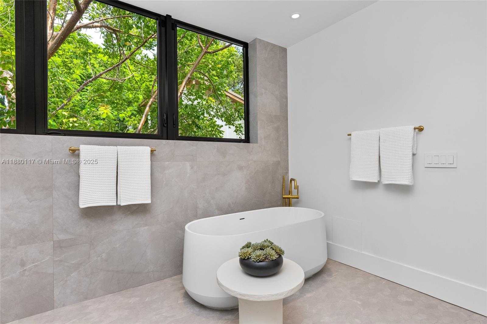 Small Image of 4024 BONITA AVE, Miami Number 55