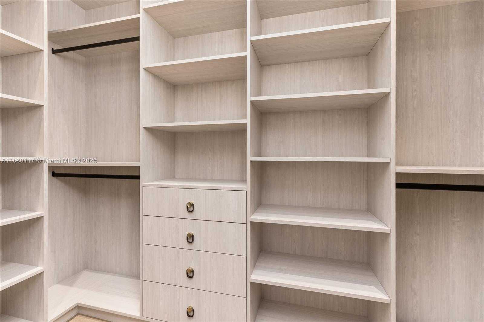 Small Image of 4024 BONITA AVE, Miami Number 57