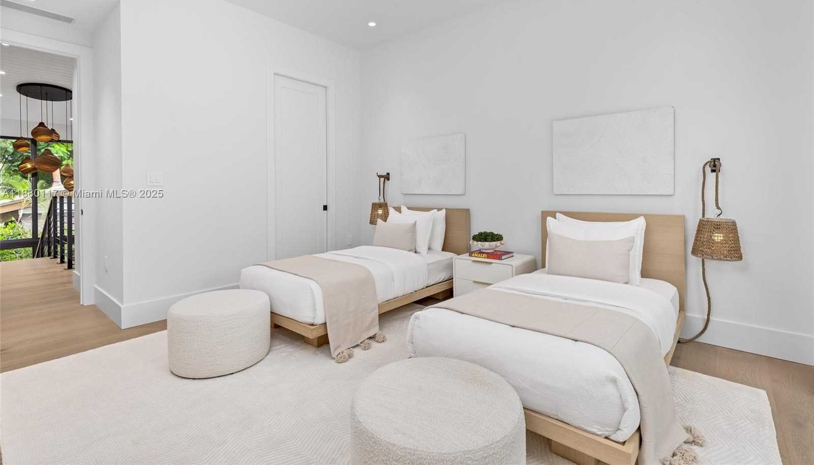 Small Image of 4024 BONITA AVE, Miami Number 64