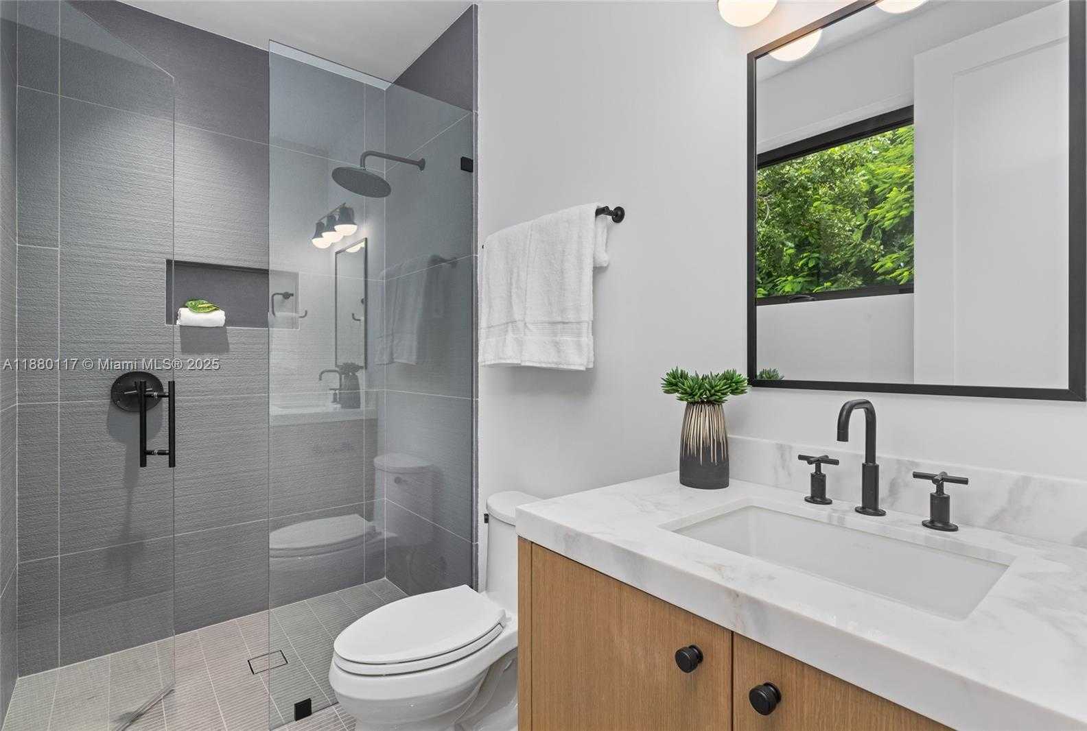 Small Image of 4024 BONITA AVE, Miami Number 65