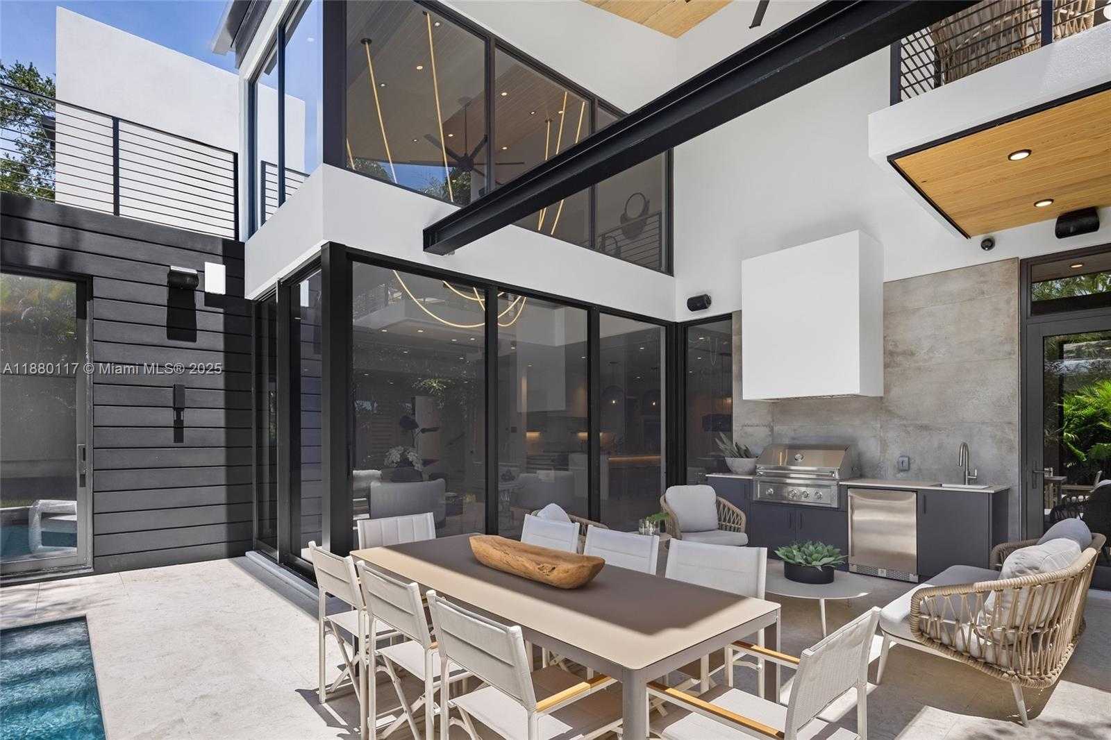 Small Image of 4024 BONITA AVE, Miami Number 72
