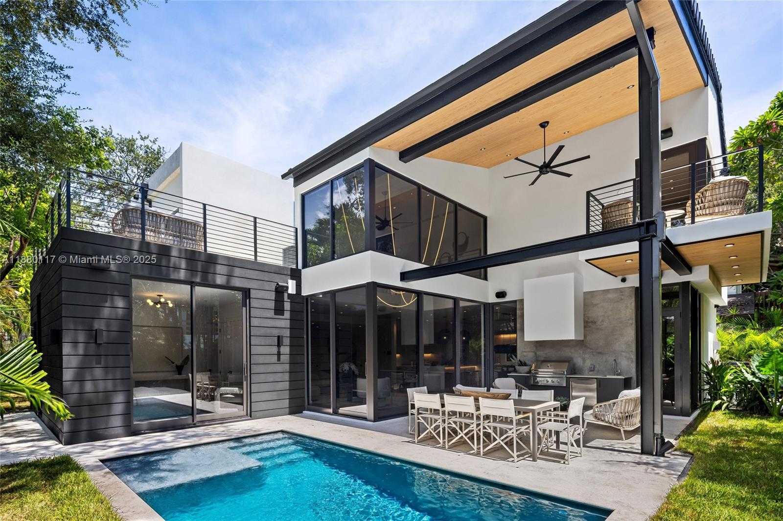 Small Image of 4024 BONITA AVE, Miami Number 84