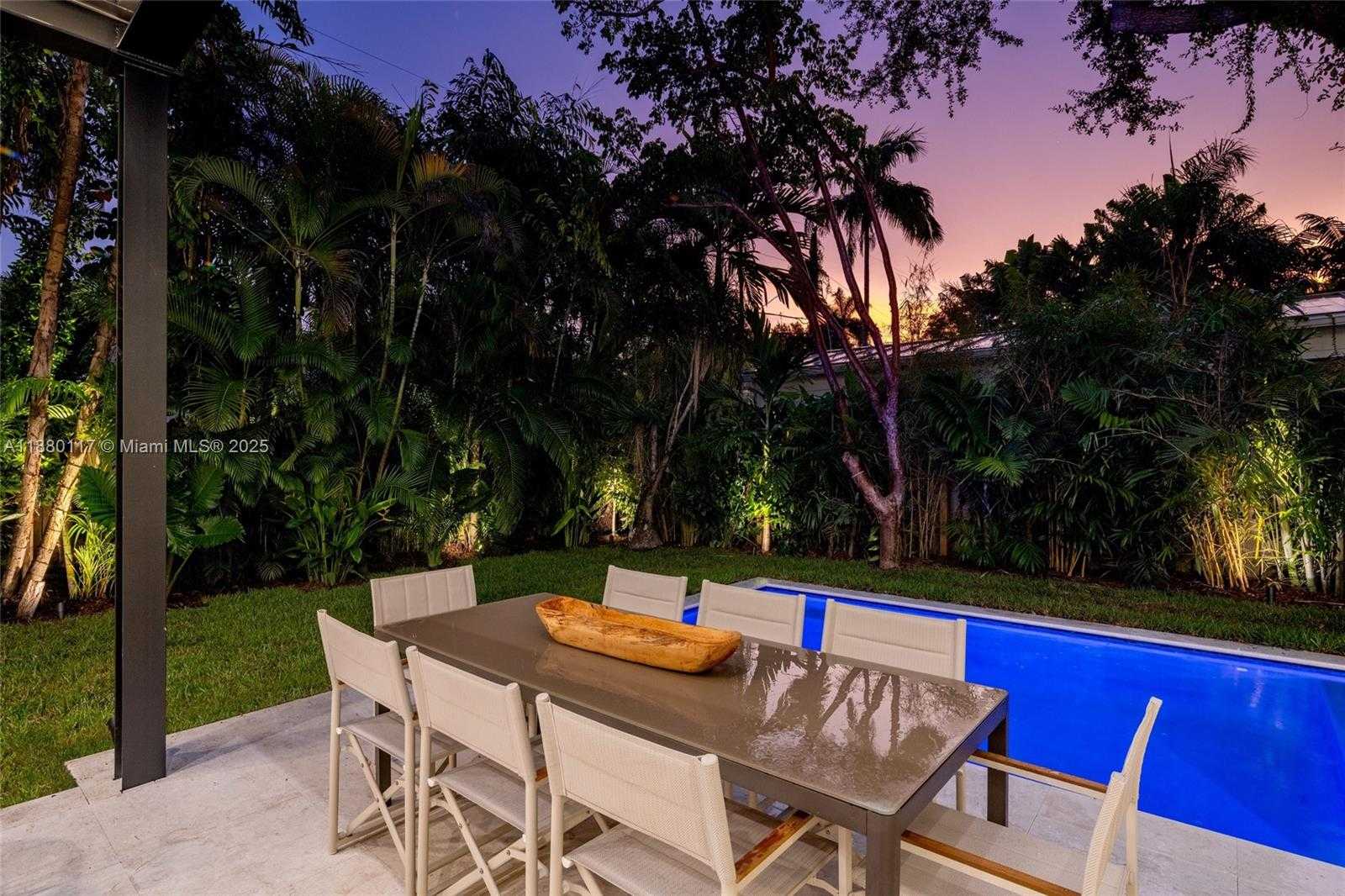 Small Image of 4024 BONITA AVE, Miami Number 94