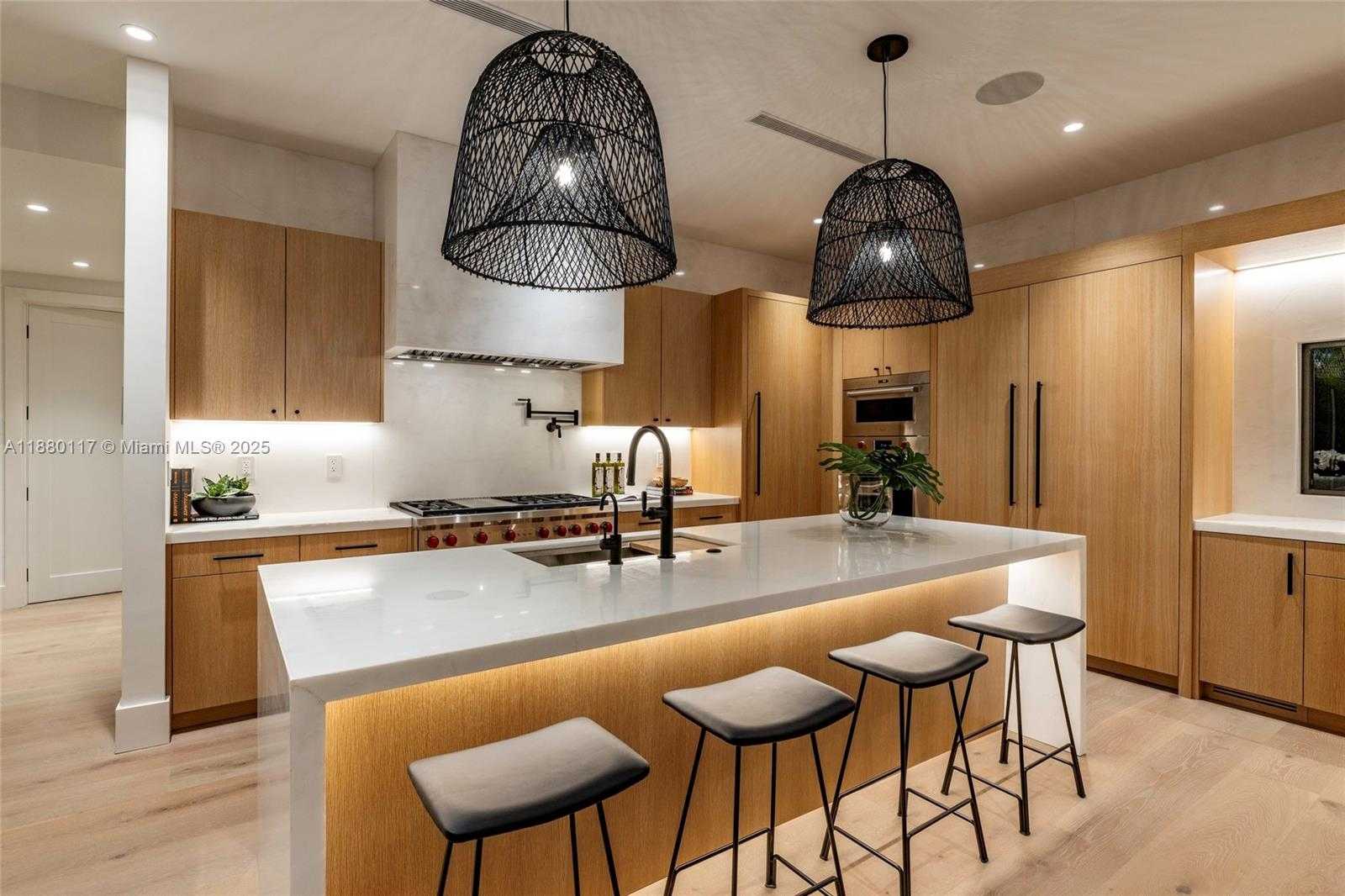 Small Image of 4024 BONITA AVE, Miami Number 97
