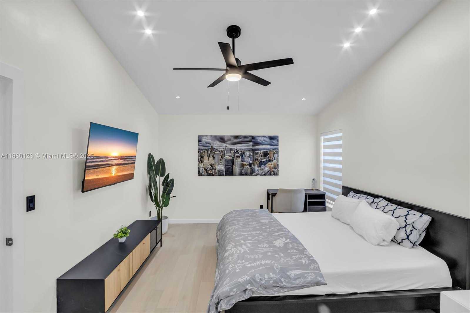 Small Image of 7381 NORTH WEST 35TH CT, Lauderhill Number 4