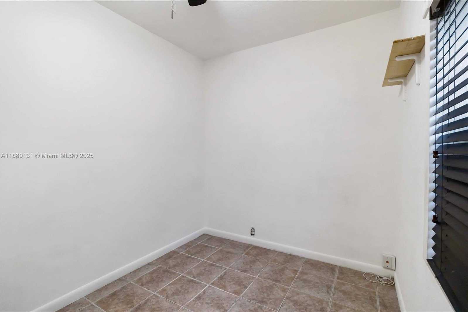Small Image of 5740 LINCOLN ST, Hollywood Number 17