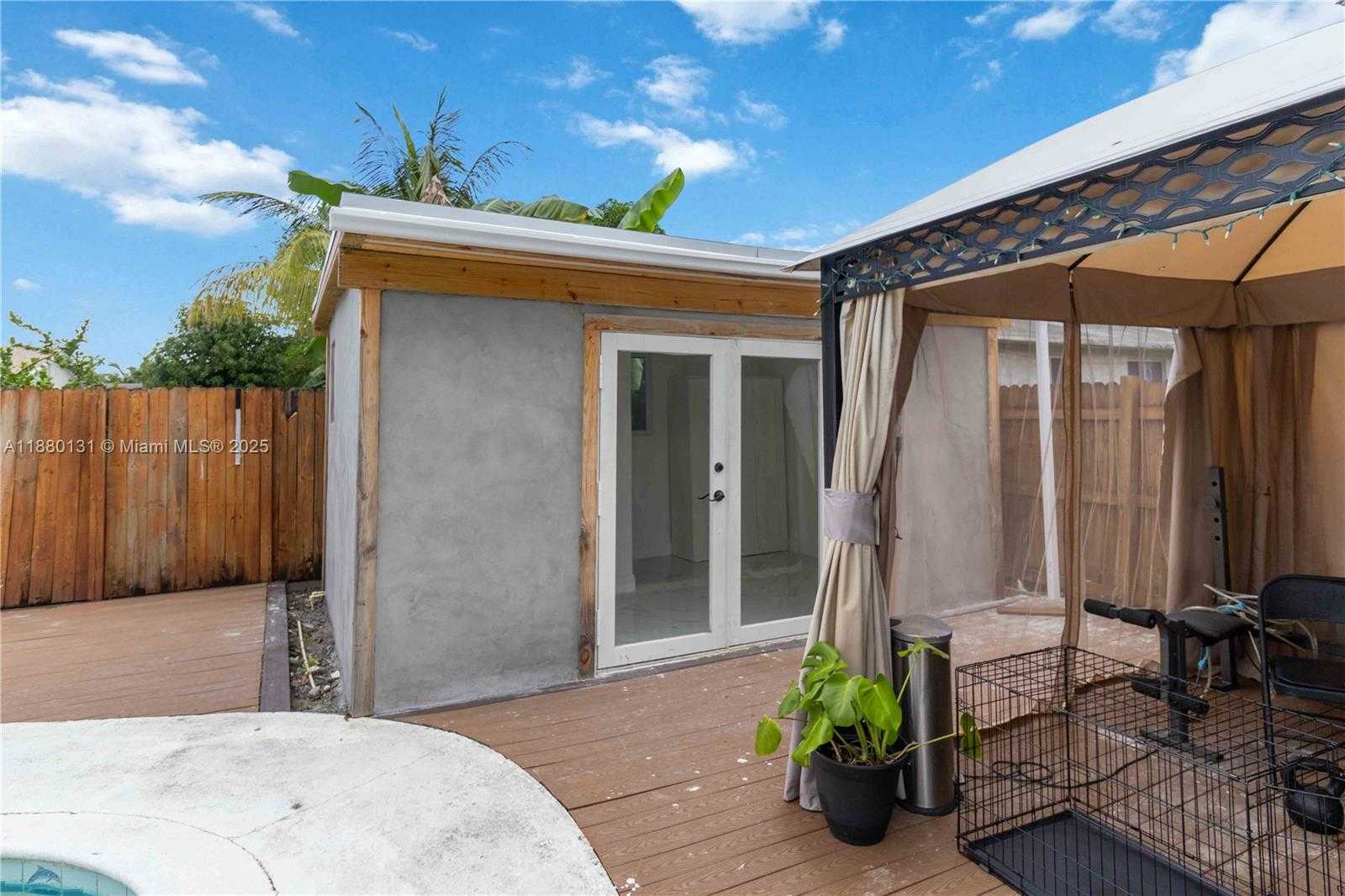 Small Image of 5740 LINCOLN ST, Hollywood Number 24