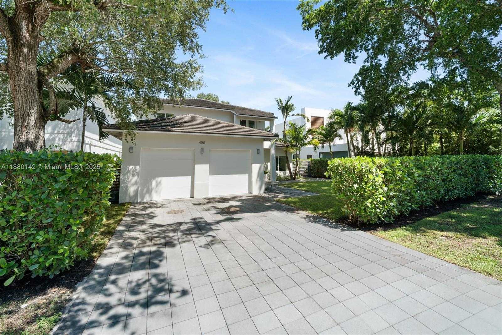 Small Image of 4181 BATTERSEA RD, Miami Number 45