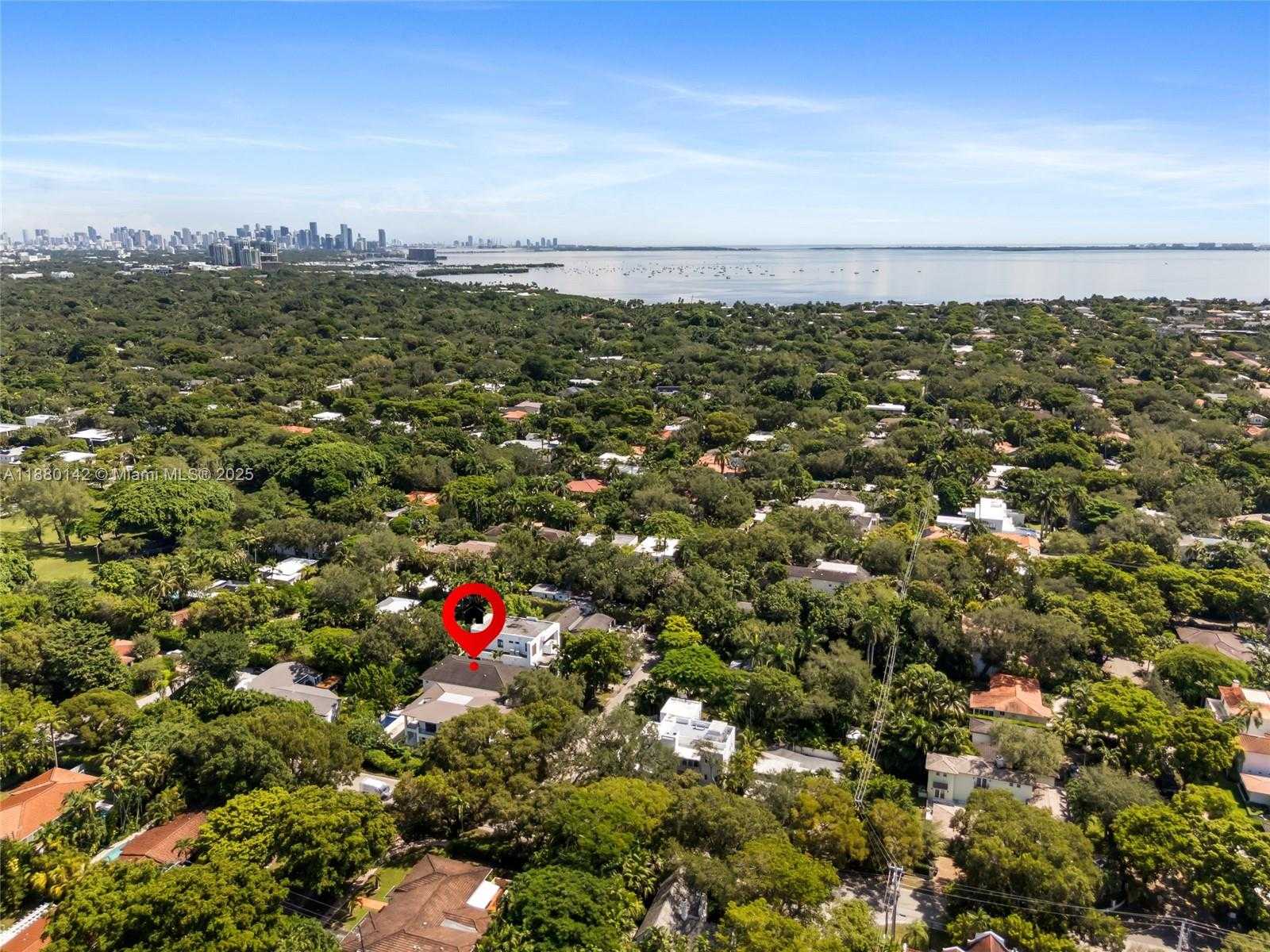 Small Image of 4181 BATTERSEA RD, Miami Number 47