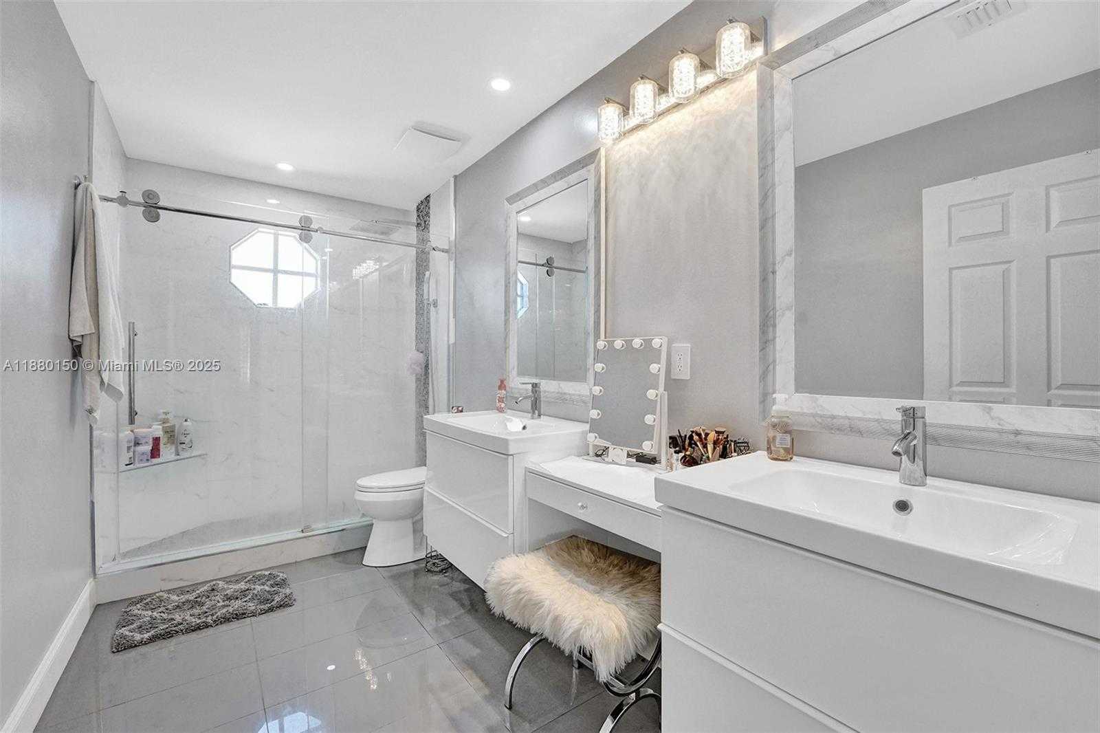 Small Image of 17946 SOUTH WEST 35TH DR, Miramar Number 39