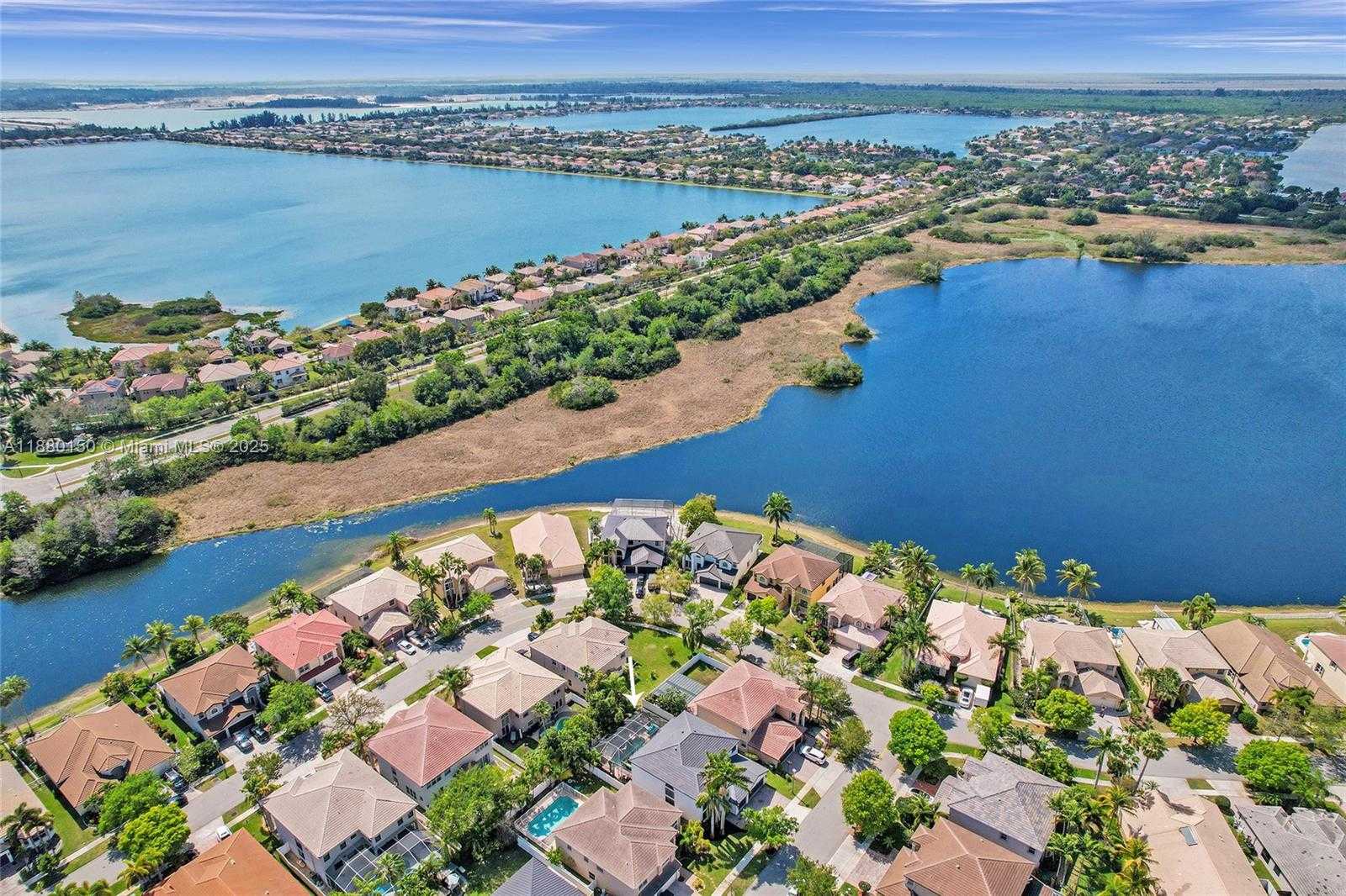 Small Image of 17946 SOUTH WEST 35TH DR, Miramar Number 56