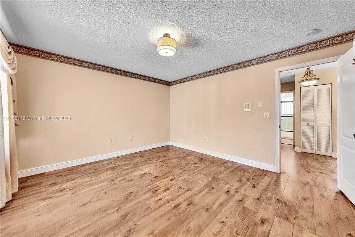 Small Image of 4830 SOUTH WEST 152ND WAY, Miramar Number 23