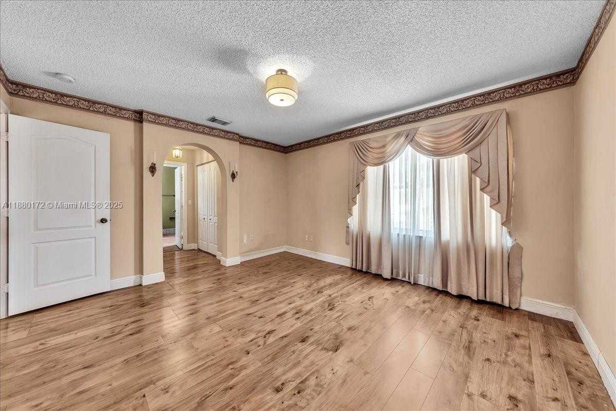 Small Image of 4830 SOUTH WEST 152ND WAY, Miramar Number 25