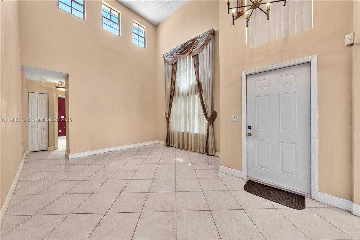 Small Image of 4830 SOUTH WEST 152ND WAY, Miramar Number 3