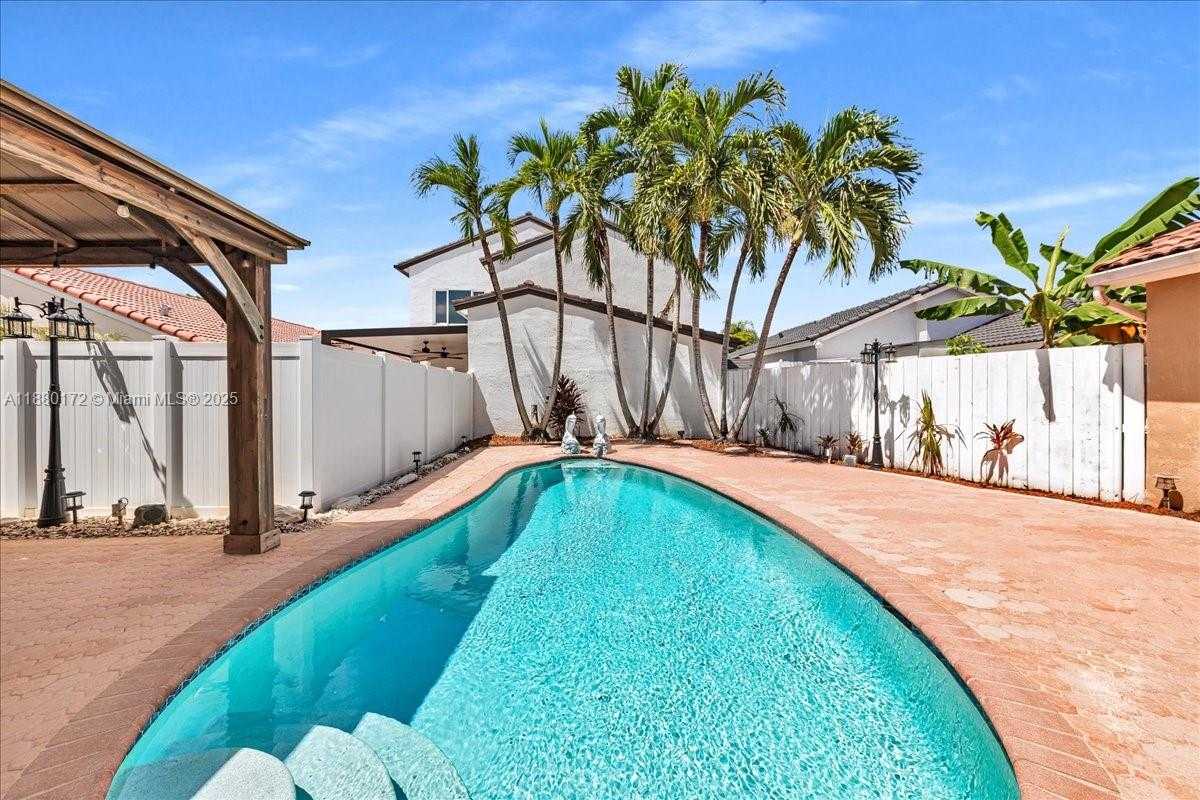 Small Image of 4830 SOUTH WEST 152ND WAY, Miramar Number 35