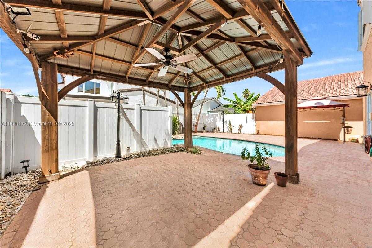 Small Image of 4830 SOUTH WEST 152ND WAY, Miramar Number 38