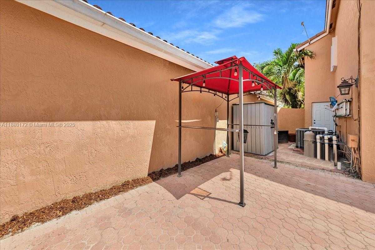 Small Image of 4830 SOUTH WEST 152ND WAY, Miramar Number 41