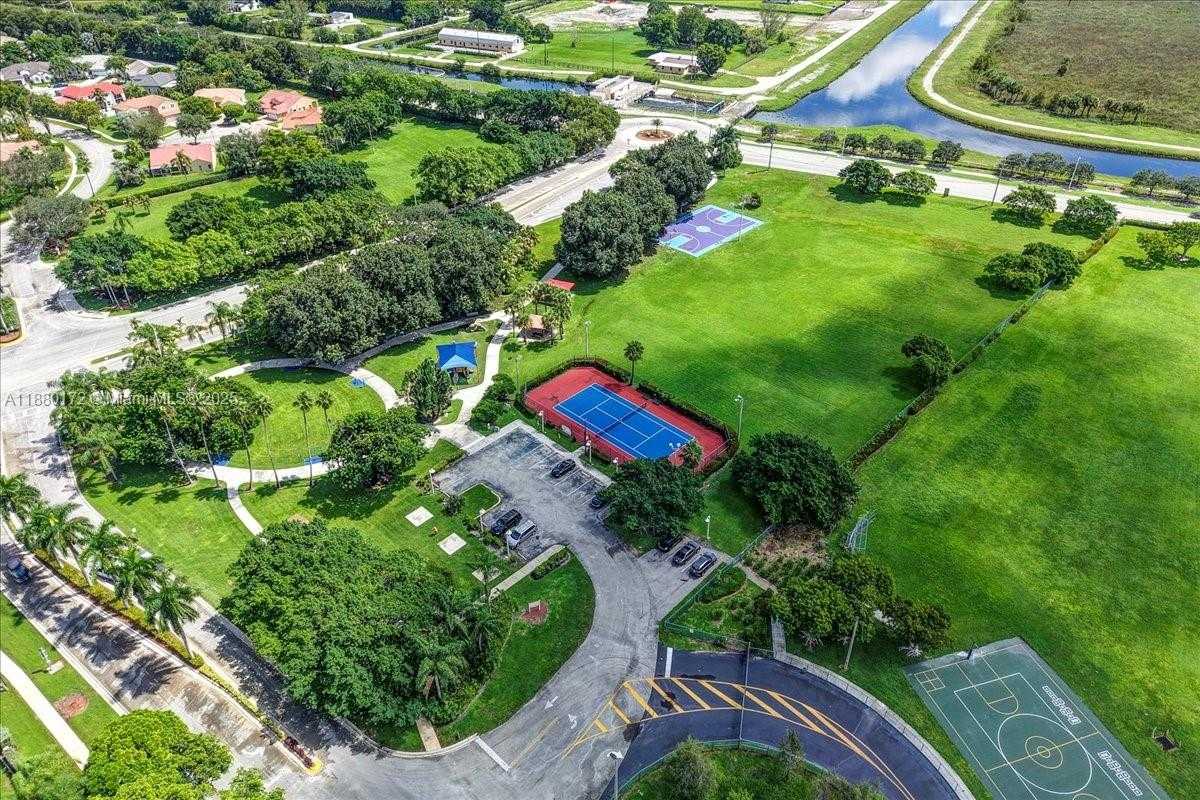Small Image of 4830 SOUTH WEST 152ND WAY, Miramar Number 48