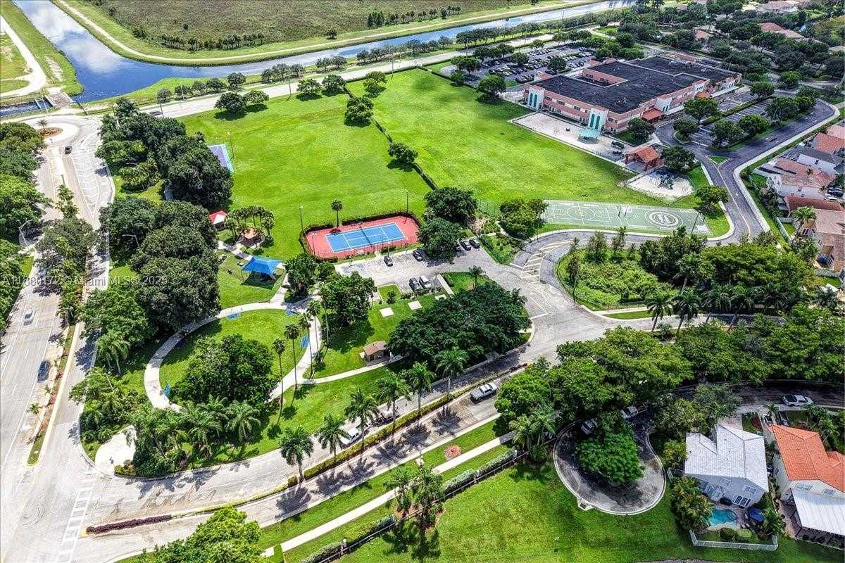 Small Image of 4830 SOUTH WEST 152ND WAY, Miramar Number 55