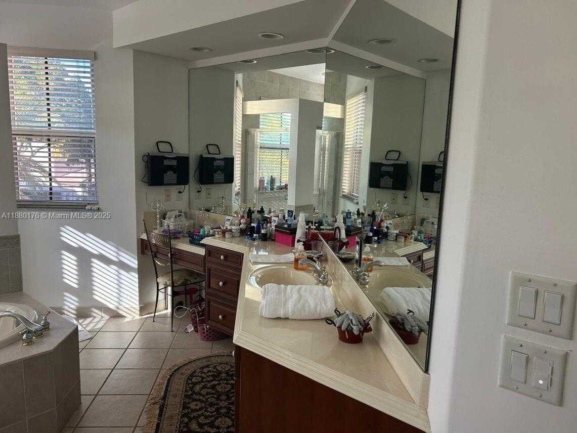 Small Image of 16859 SOUTH WEST 16TH ST, Pembroke Pines Number 18