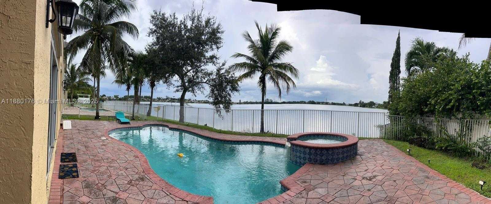 Small Image of 16859 SOUTH WEST 16TH ST, Pembroke Pines Number 2