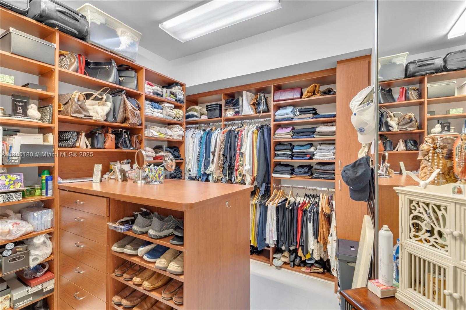 Small Image of 3942 194TH LN, Sunny Isles Beach Number 18