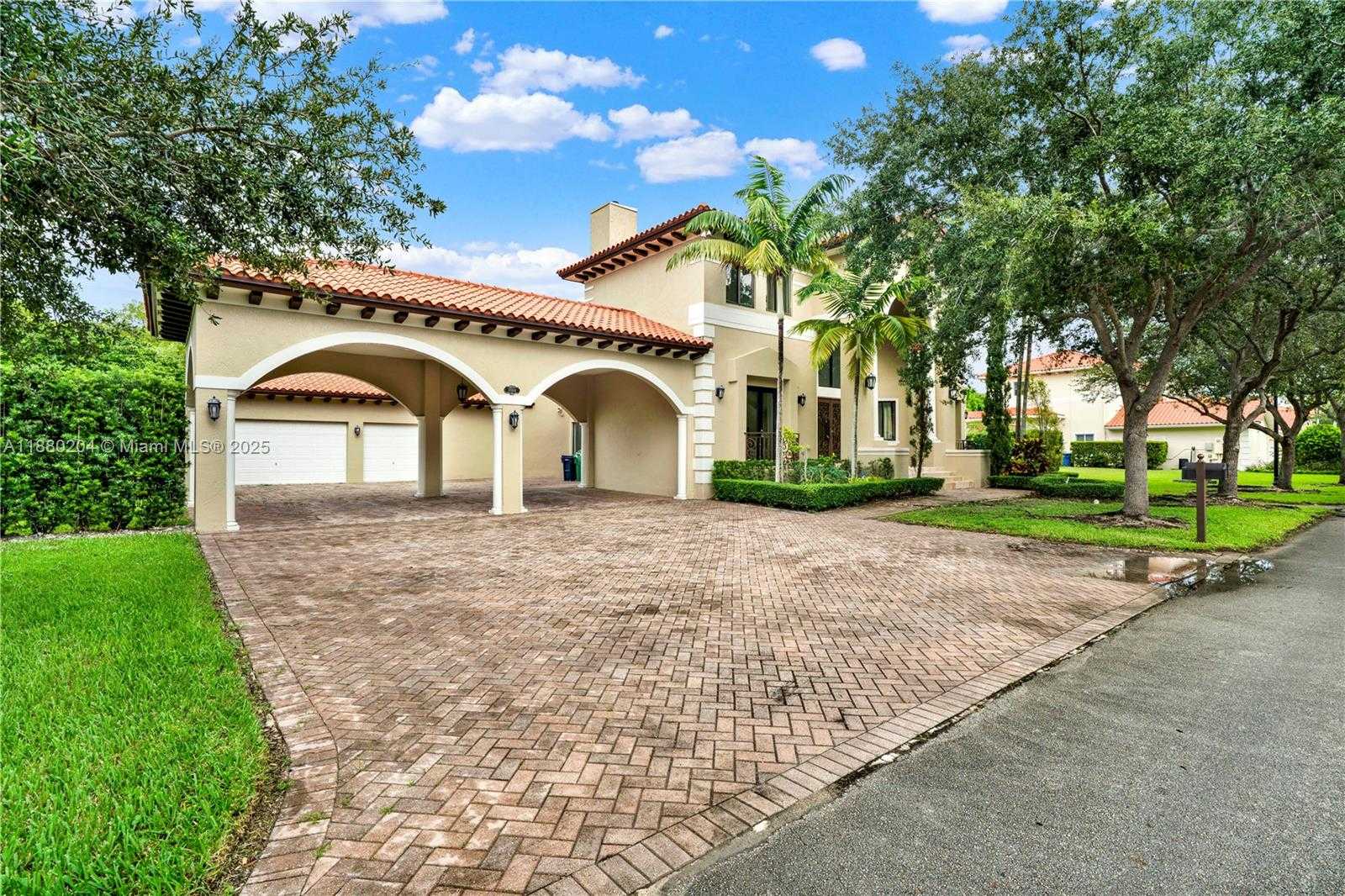 Small Image of 18868 SOUTH WEST 80TH CT, Cutler Bay Number 2