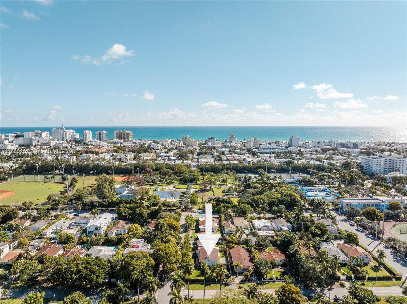 Small Image of 1255 LENOX AVE, Miami Beach Number 5