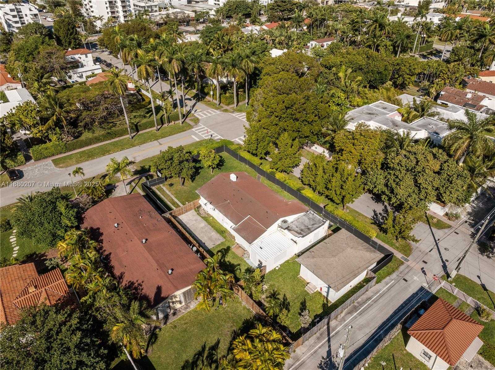 Small Image of 1255 LENOX AVE, Miami Beach Number 9