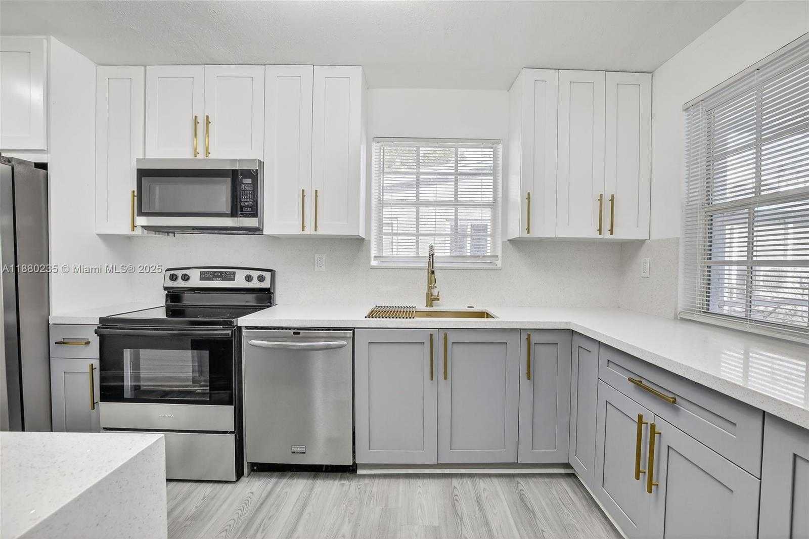 Small Image of 7120 ALLEN ST, Hollywood Number 11