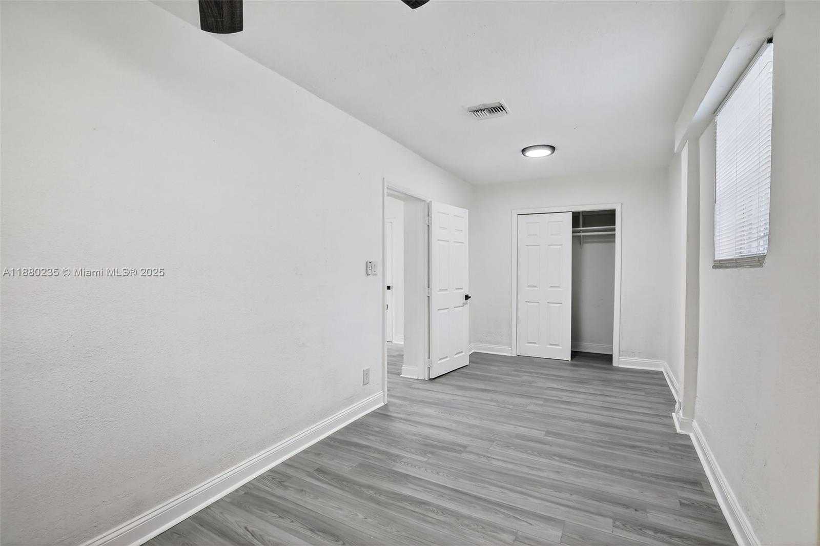 Small Image of 7120 ALLEN ST, Hollywood Number 22