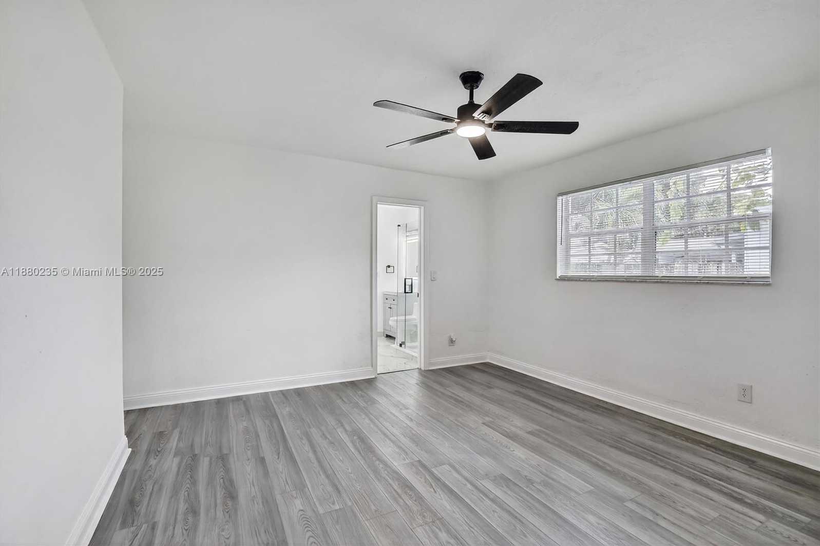 Small Image of 7120 ALLEN ST, Hollywood Number 24