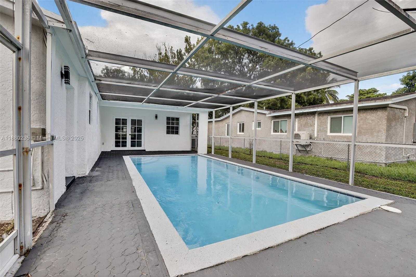 Small Image of 7120 ALLEN ST, Hollywood Number 27