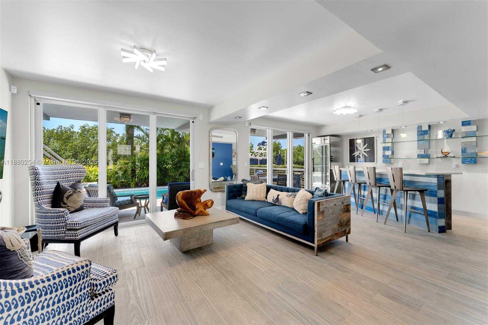 Small Image of 172 VENETIAN DR, Islamorada Number 10