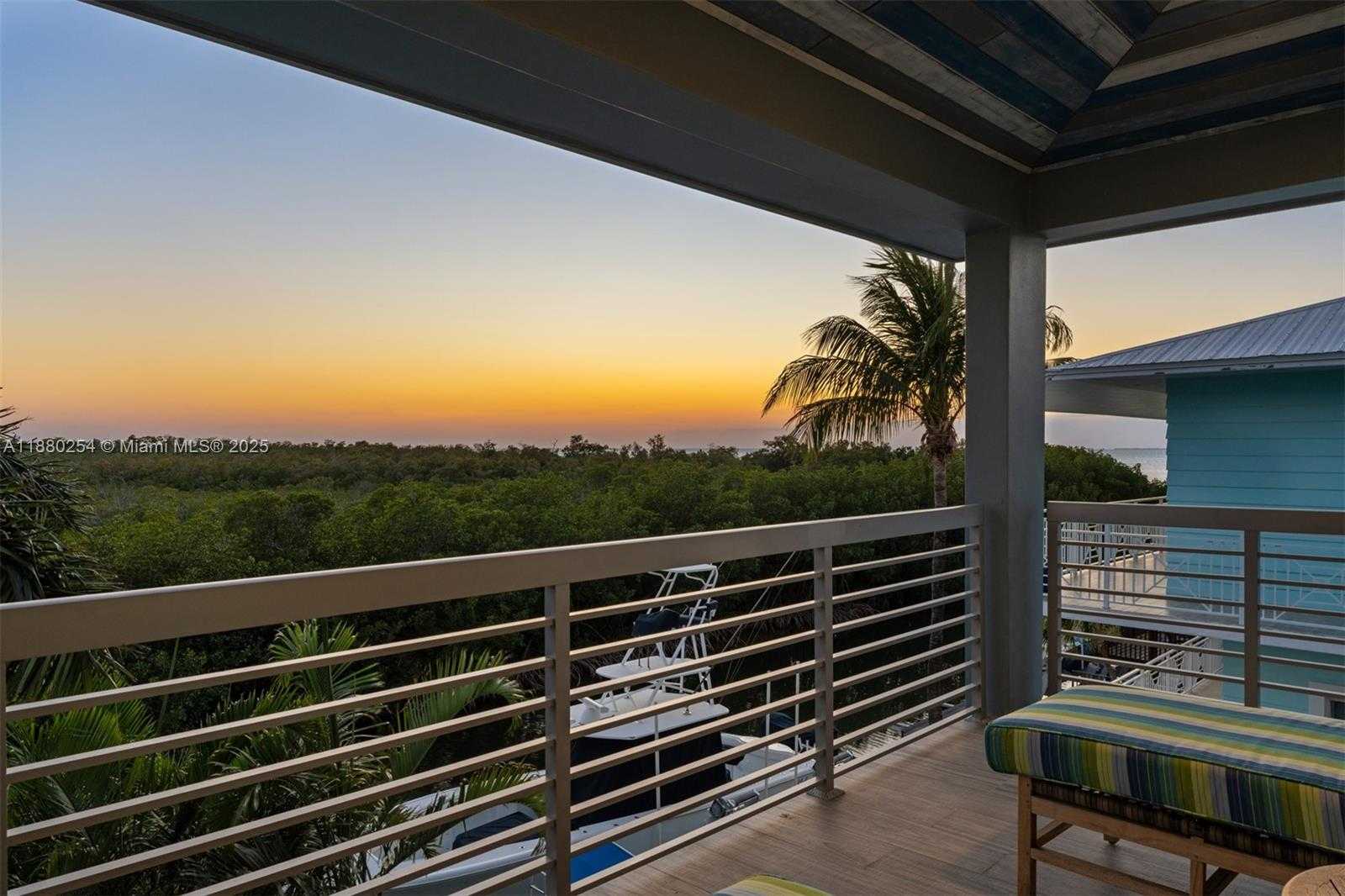 Small Image of 172 VENETIAN DR, Islamorada Number 56