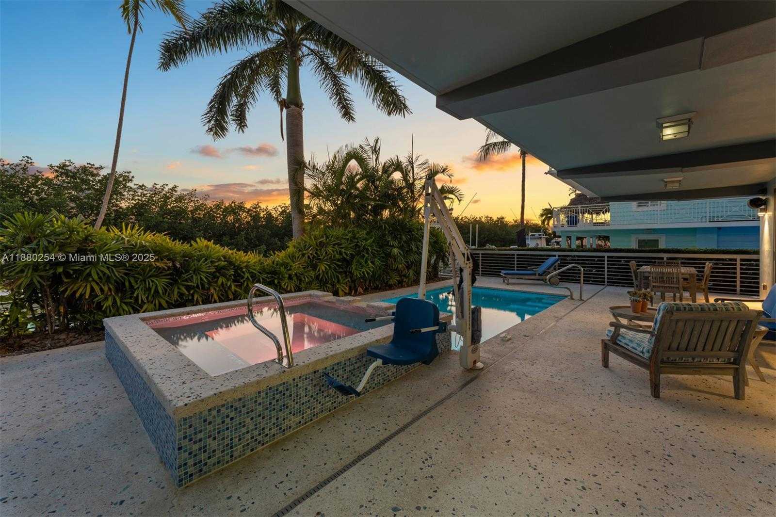 Small Image of 172 VENETIAN DR, Islamorada Number 60