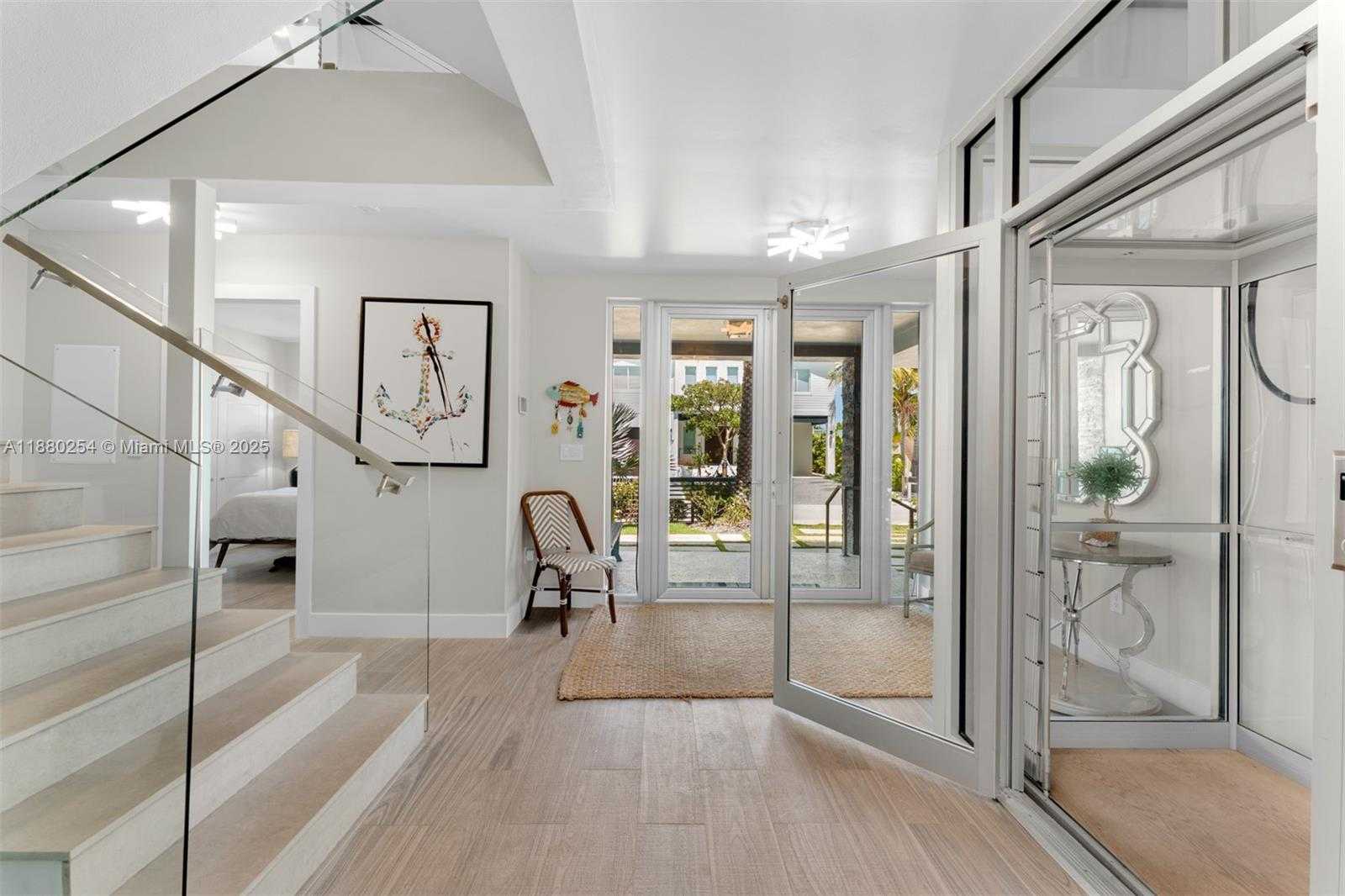 Small Image of 172 VENETIAN DR, Islamorada Number 7