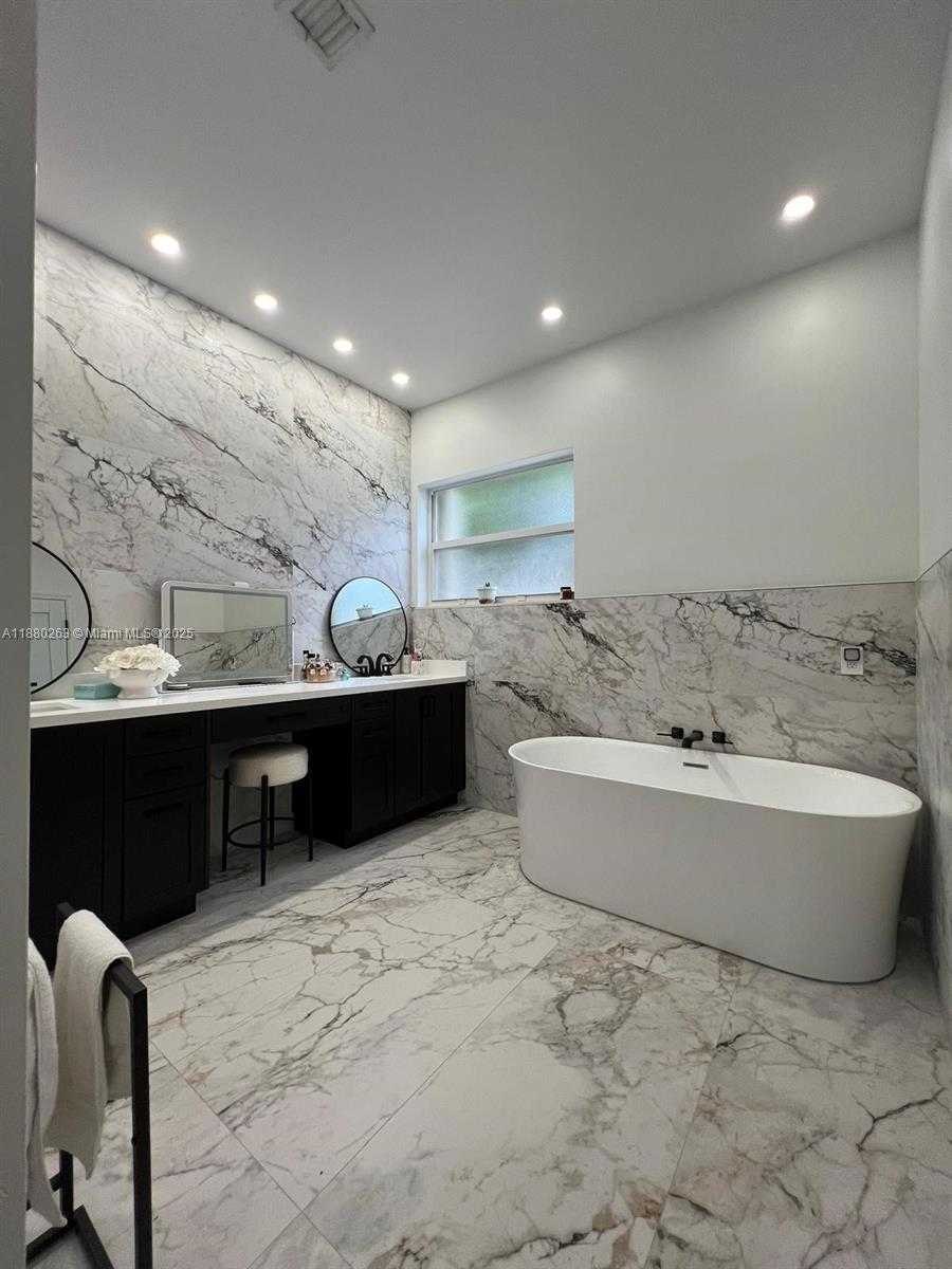 Small Image of 3015 SOUTH WEST 135TH AVE, Miramar Number 23