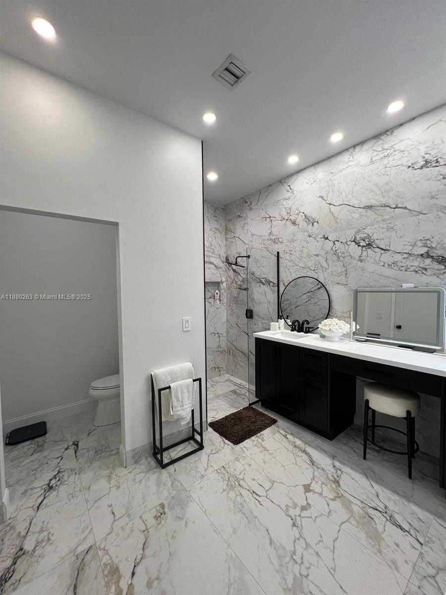 Small Image of 3015 SOUTH WEST 135TH AVE, Miramar Number 24