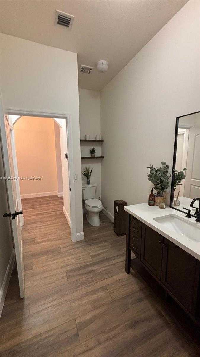 Small Image of 3015 SOUTH WEST 135TH AVE, Miramar Number 32