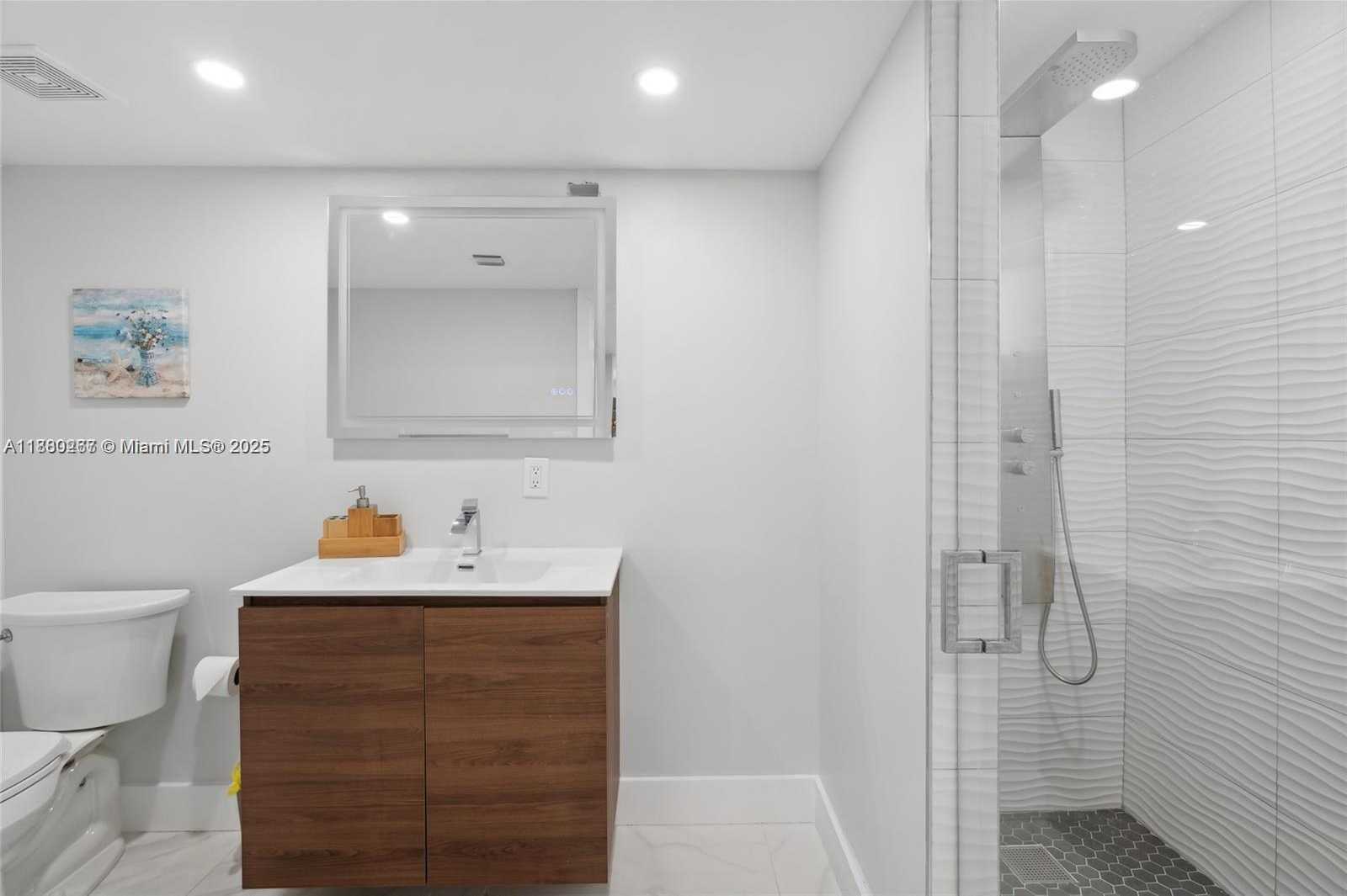 Small Image of 238 238 ATLANTIC BLVD, Key Largo Number 13
