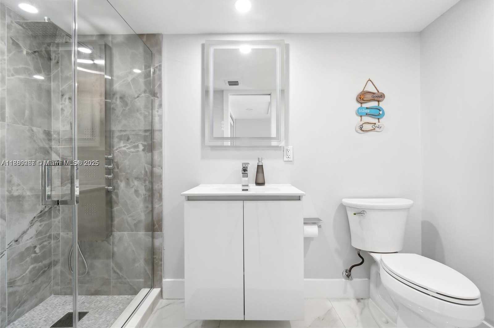 Small Image of 238 238 ATLANTIC BLVD, Key Largo Number 19