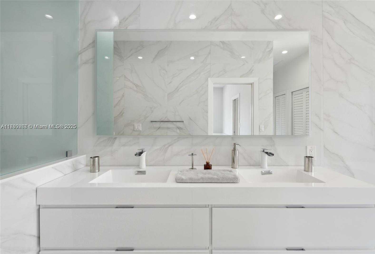 Small Image of 238 238 ATLANTIC BLVD, Key Largo Number 43