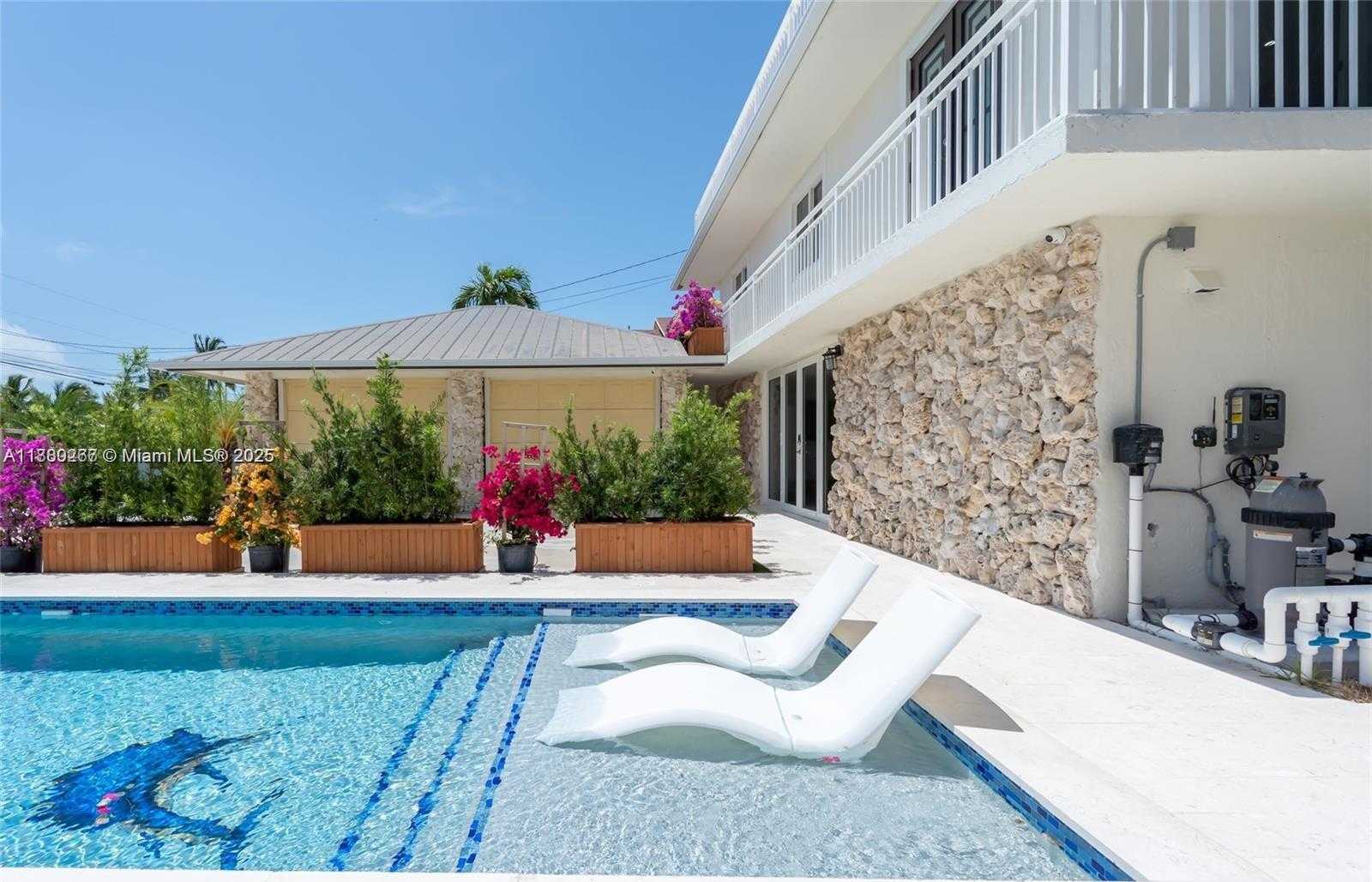Small Image of 238 238 ATLANTIC BLVD, Key Largo Number 58
